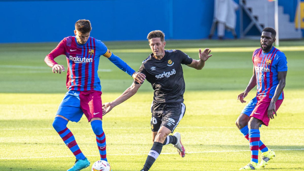 Koeman i Piqué van demanar que s'anul·lés l'expulsió de Quintanilla