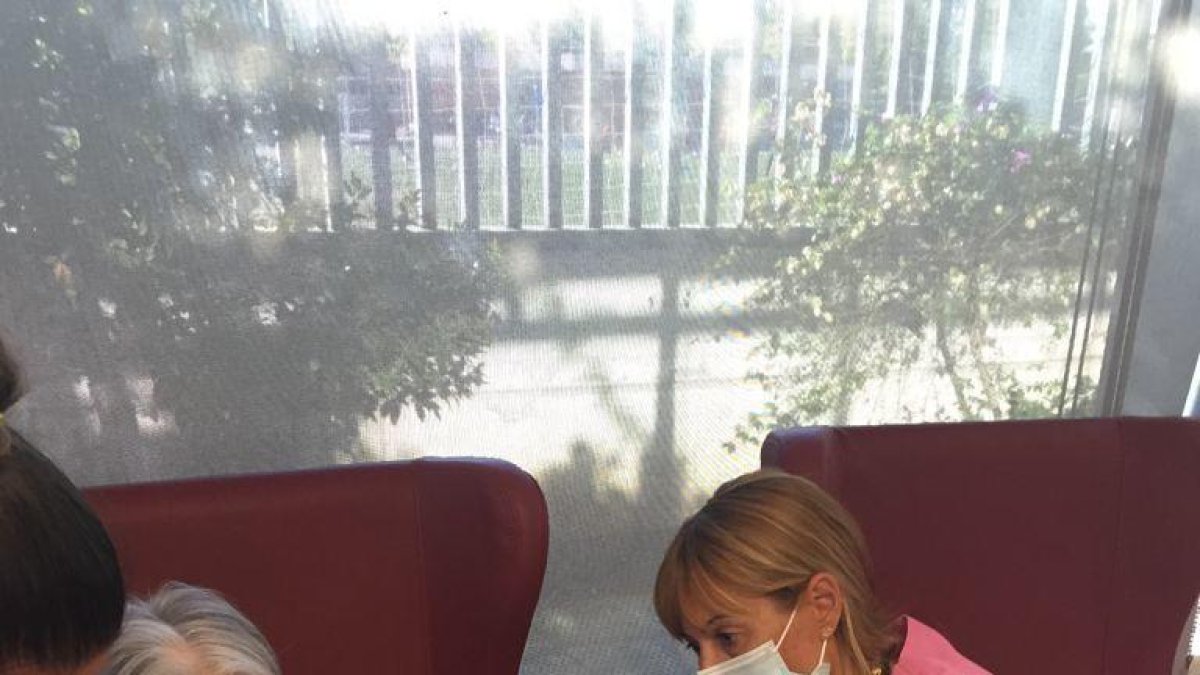 Completada la vacunación de la tercera dosis entre los usuarios de las residencias de la Xarxa Santa Tecla