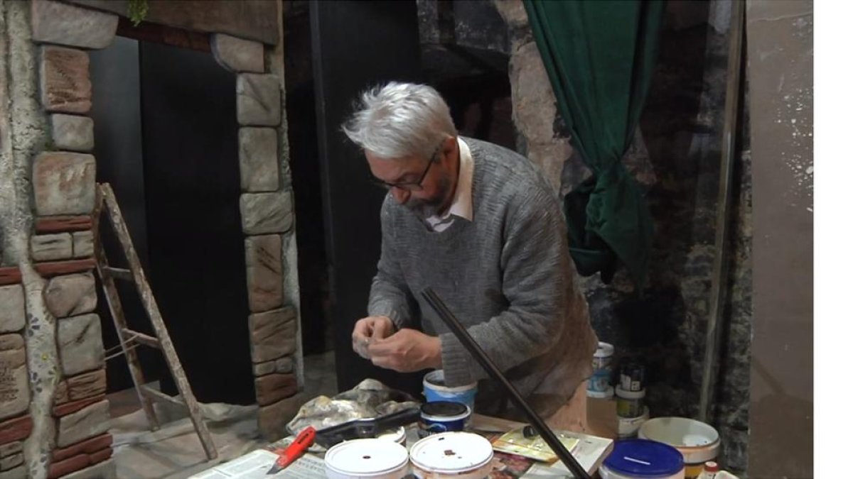 Com es crea un decorat de teatre?