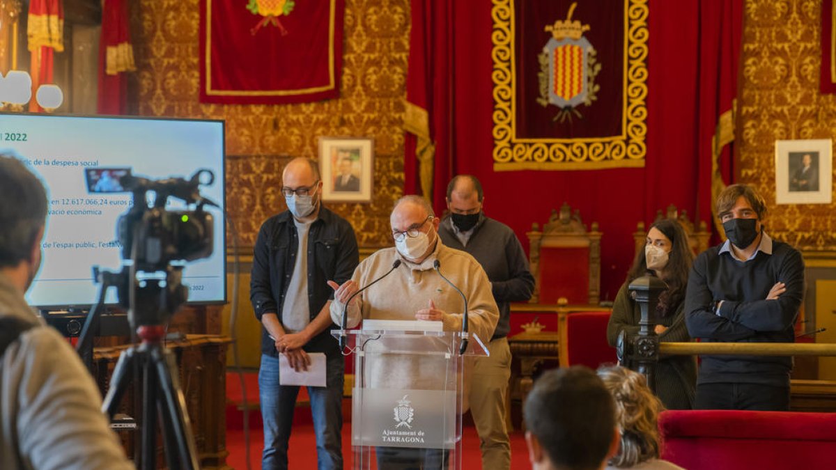 Ricomà podría presentar una cuestión de confianza para la crisis del presupuesto