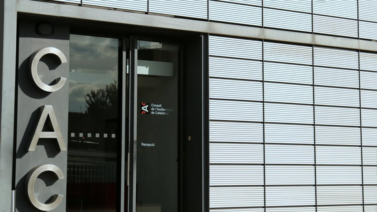 El gobierno español no incluye a la ley del audiovisual cuotas para proteger el catalán