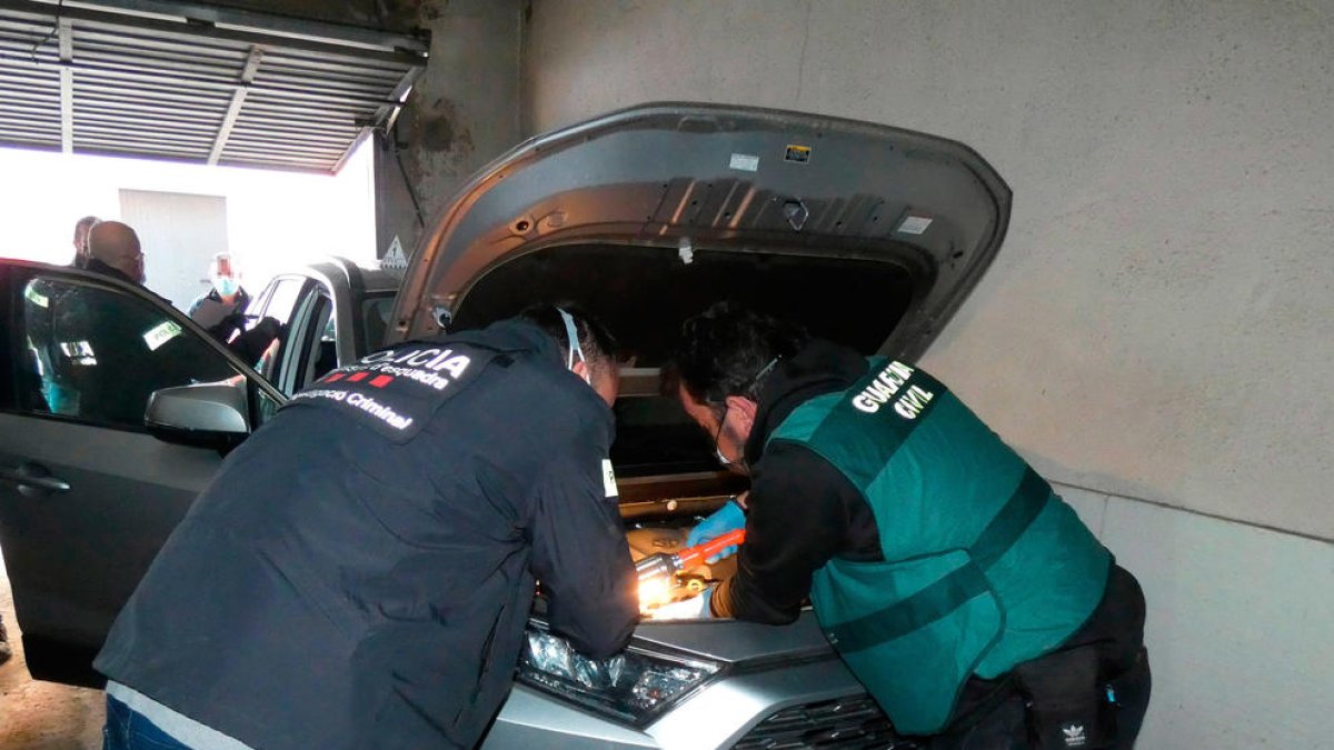 Desarticulat un grup criminal dedicat al tràfic il·lícit de vehicles que operava des de Salou