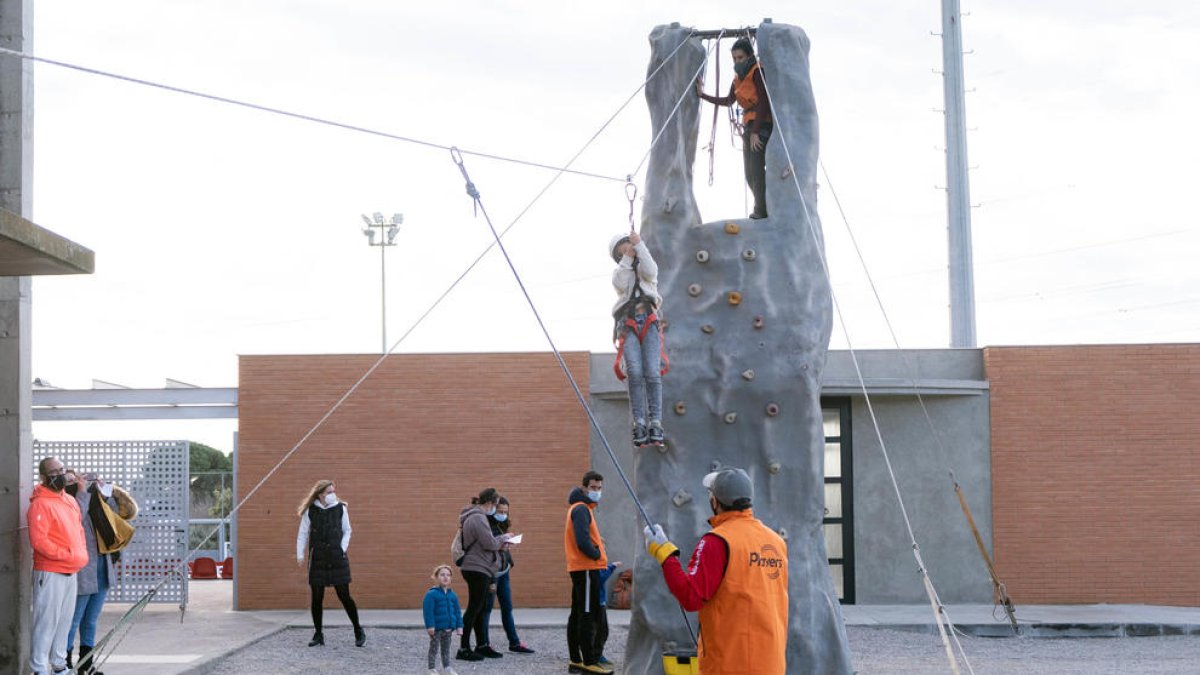 Los niños y niñas de la Pobla ya disfrutan del Parc de Nadal