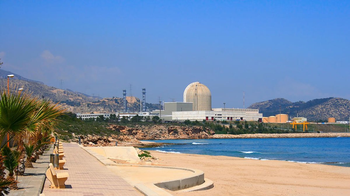 El govern aprova la construcció de nous magatzems de residus nuclears a Ascó i Vandellòs