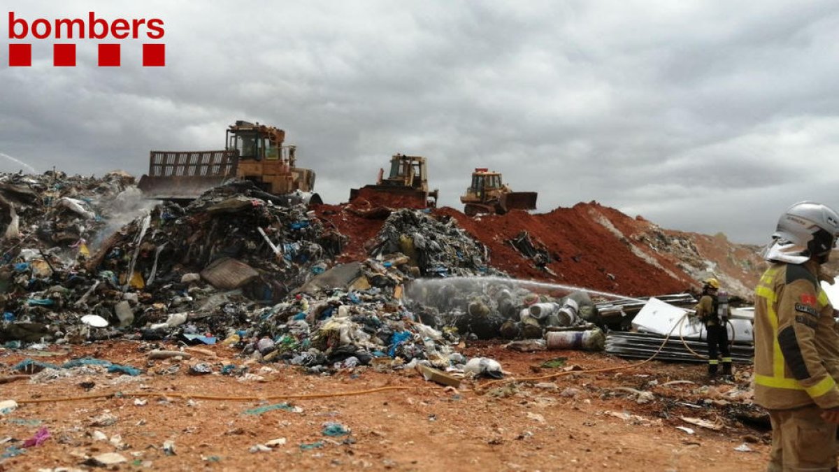 Extinguido un incendio en el vertedero de Tivissa