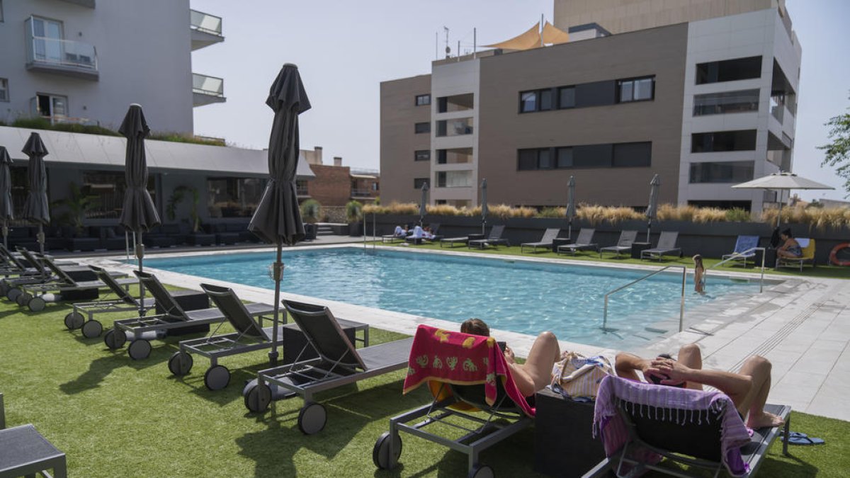 Los hoteleros prevén una ocupación del 80% este agosto en Tarragona