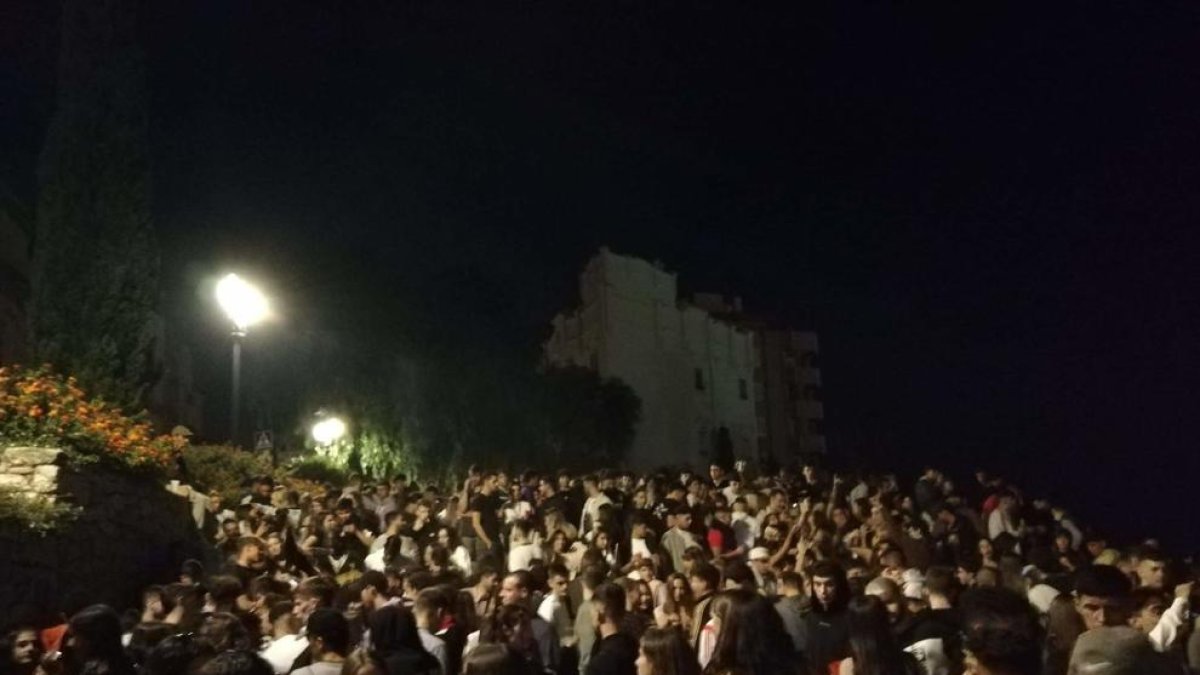 L'Empalmada registra una nit amb diversos botellots a la Part Alta