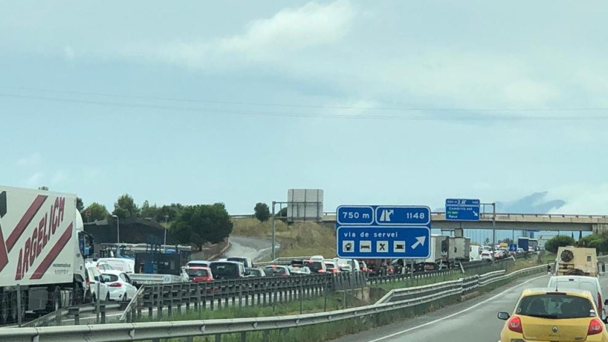 Un accidente al A-7 a su paso por Cambrils provoca retenciones importantes