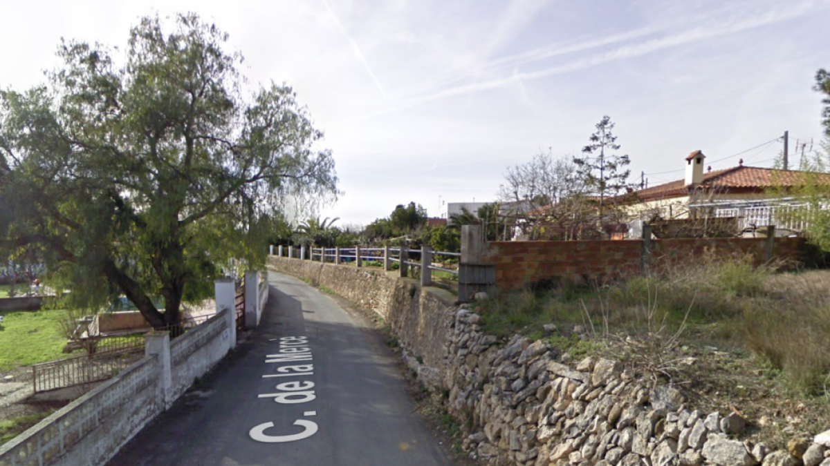 Los vecinos de Mas Blanc se movilizan por una ocupación ilegal