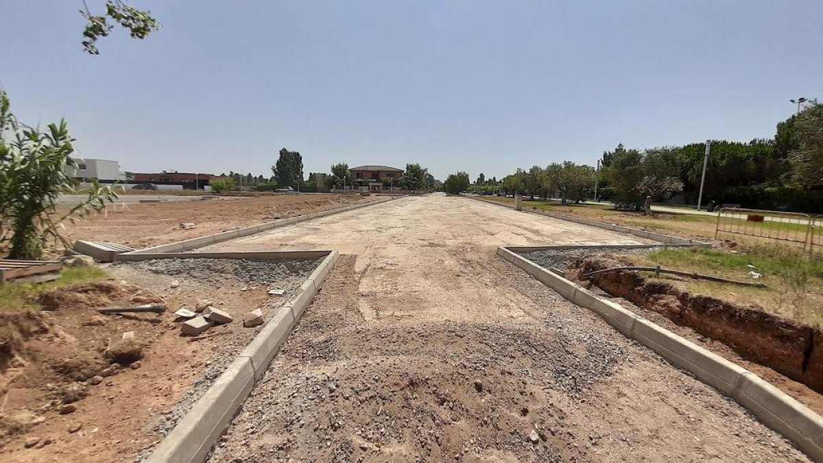 Salou ultima las obras del Vial de Cavet con el objetivo de mejorar los accesos a la Escuela Elisabeth