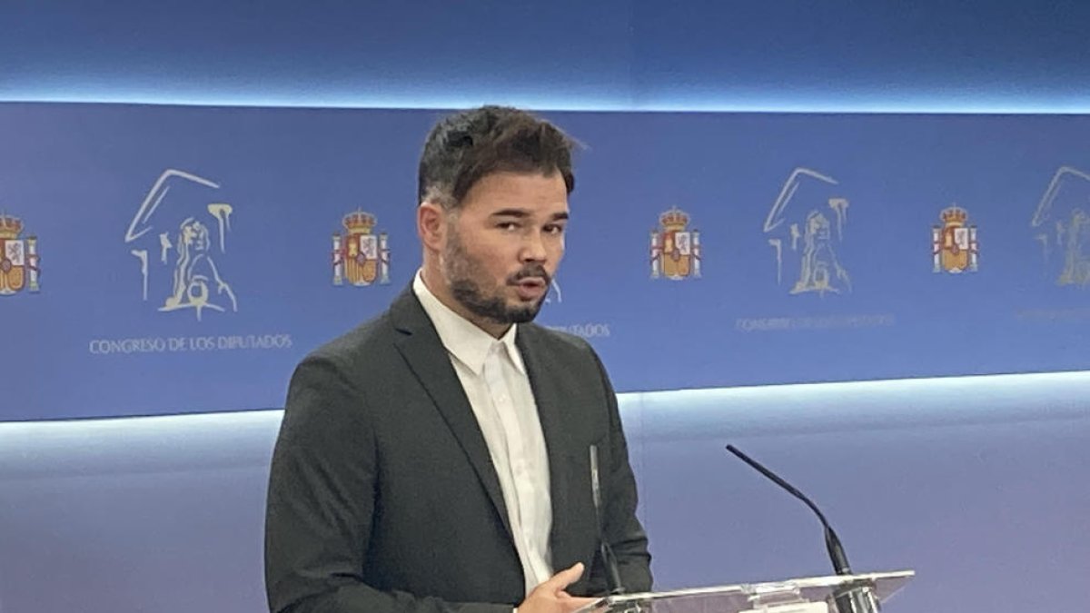 ERC llega a un acuerdo con el gobierno de Sánchez para «blindar» el catalán y no presenta enmienda a la totalidad en los PGE