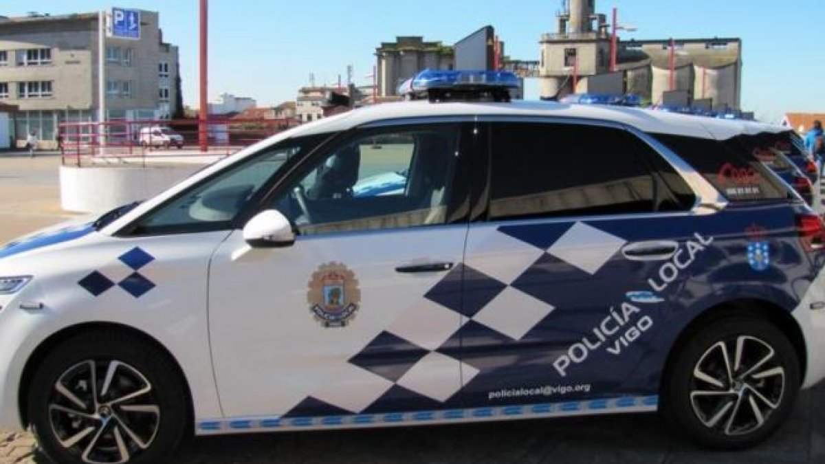 Un hombre tira piedras contra una oficina de Naturgy en Vigo por su factura de la luz