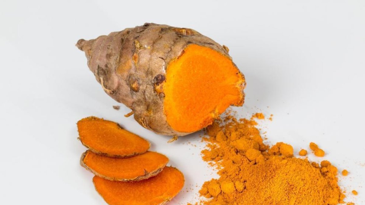 Cúrcuma y mostaza para frenar la capacidad reproductiva del virus SARS-CoV-2