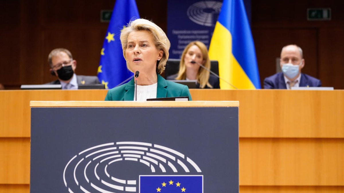 Brussel·les proposa oferir permís de residència i treball temporal a la UE als que fugen d'Ucraïna