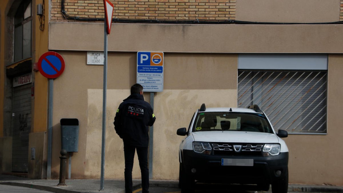 Detienen a un hombre de 29 años por|para un apuñalamiento mortal en Manresa este domingo