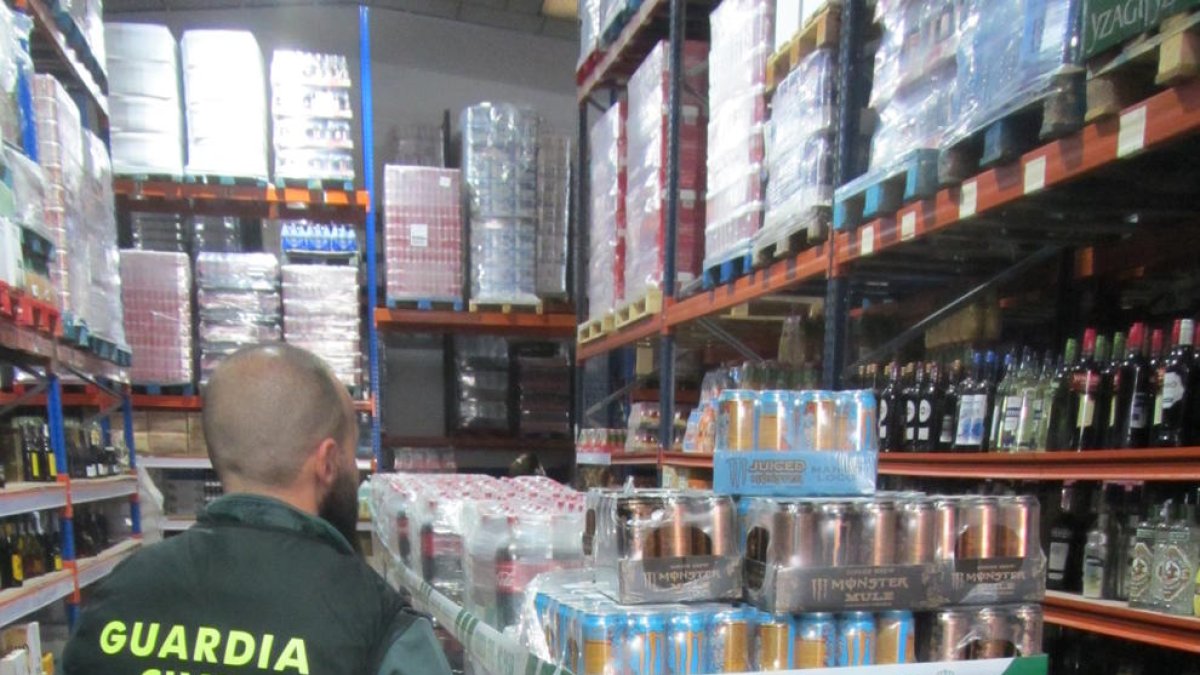 Intercepten més de 60.000 llaunes de refresc que havien de ser distribuïdes a Tarragona