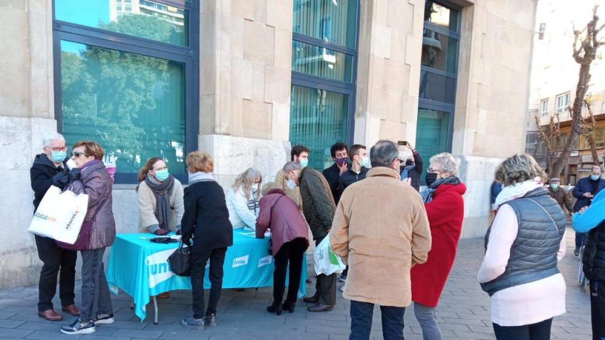 Dos listas se disputarán la dirección local de Juntos por Cataluña en la ciudad