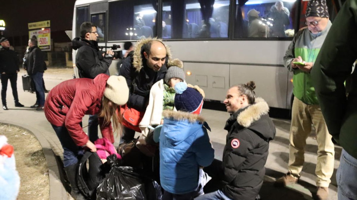 ACNUR dice que un millón de personas ya han huido de Ucrania por la guerra