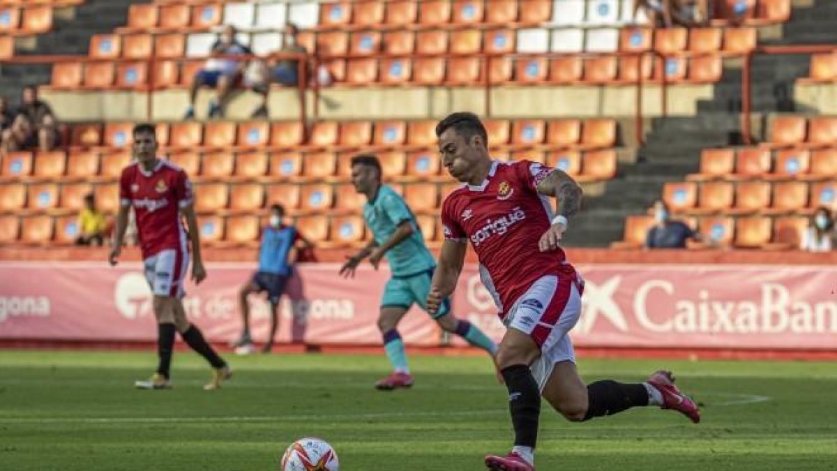 OFICIAL: Pol Ballesteros, cedido al CF Badalona