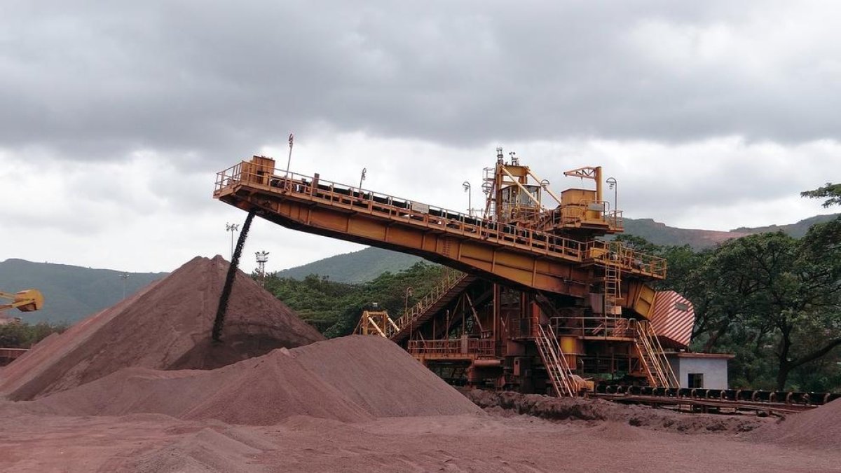 La guerra amenaça amb disparar la inflació en matèries primeres estratègiques