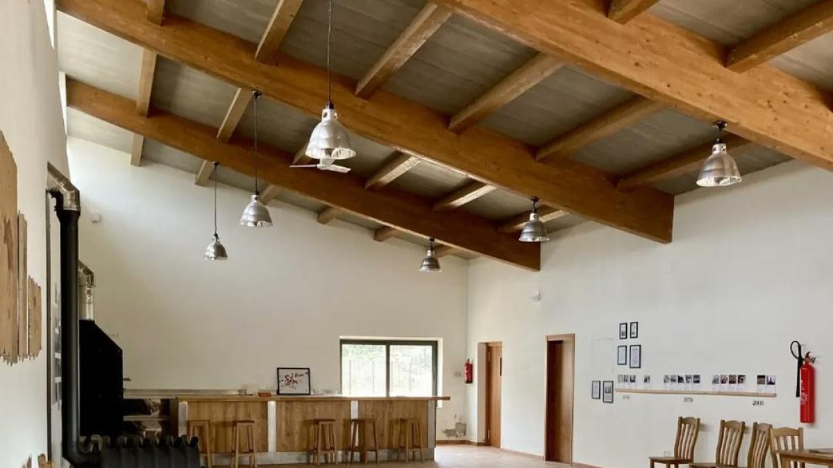 Buscan emprendedores para llevar el bar/casal de Rojals