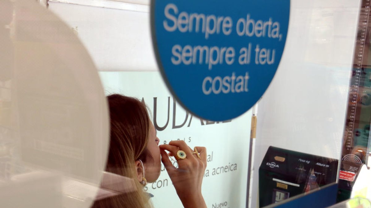 autotest, antígens, coronavirus, virus, covid-19, pandèmia, farmàcia