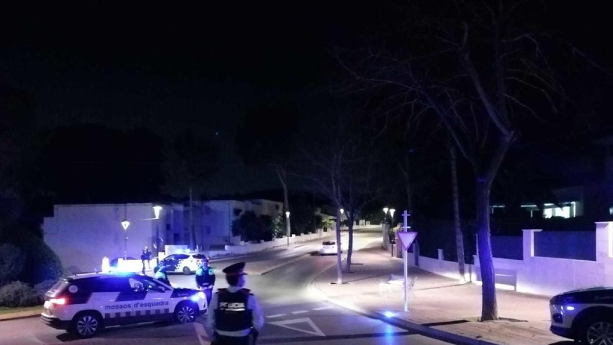 Mossos y Guardia Urbana hacen controles de prevención de robos a Boscos