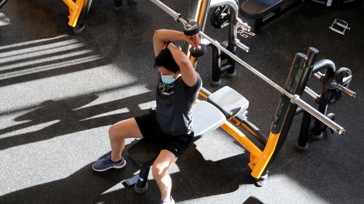 Los gimnasios catalanes aseguran que el encarecimiento de la electricidad los vierte a «la ruina»