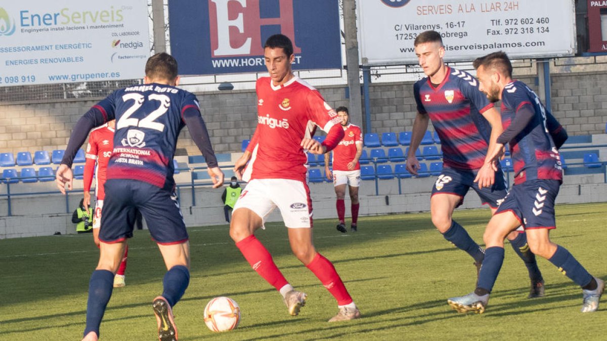 El Nàstic vol continuar en ratxa contra un Costa Brava en hores baixes