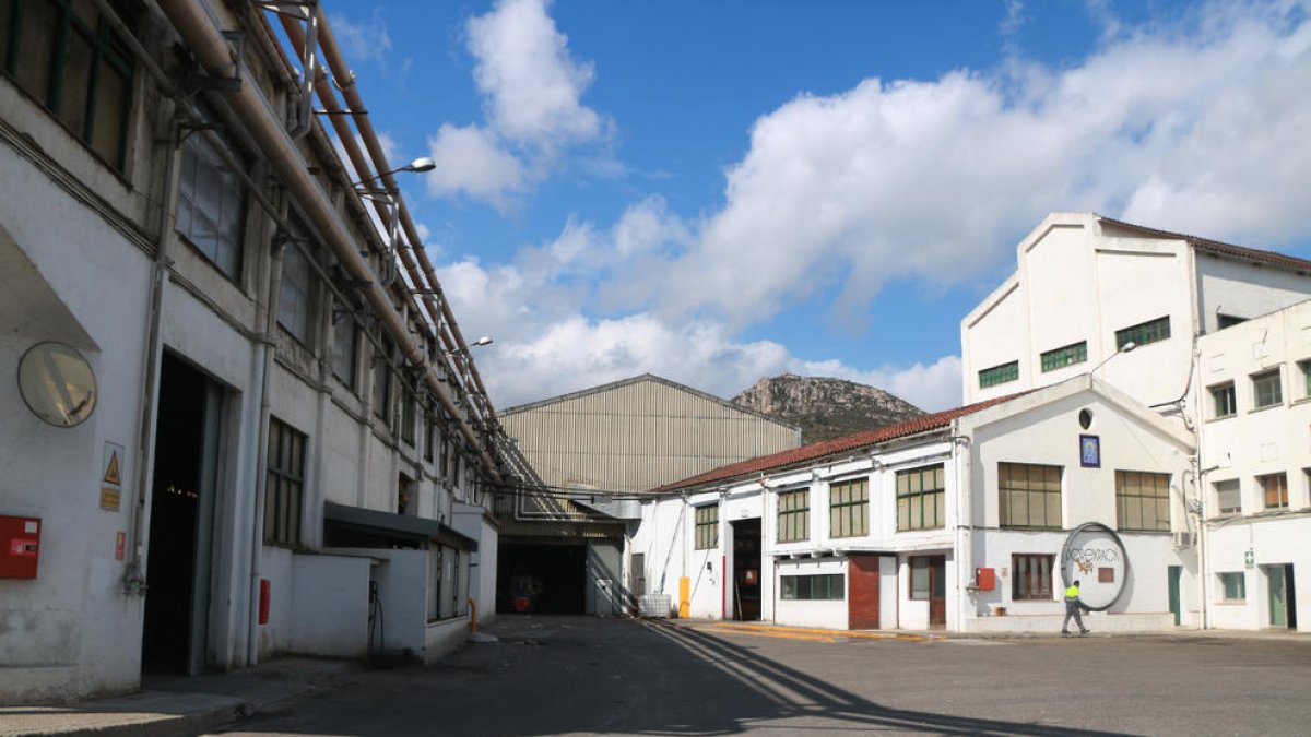 Iberboard, Alcover, fàbrica, cartó, indústria