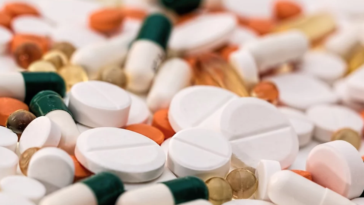 Retiran un fármaco que trata las infecciones por errores en el prospecto