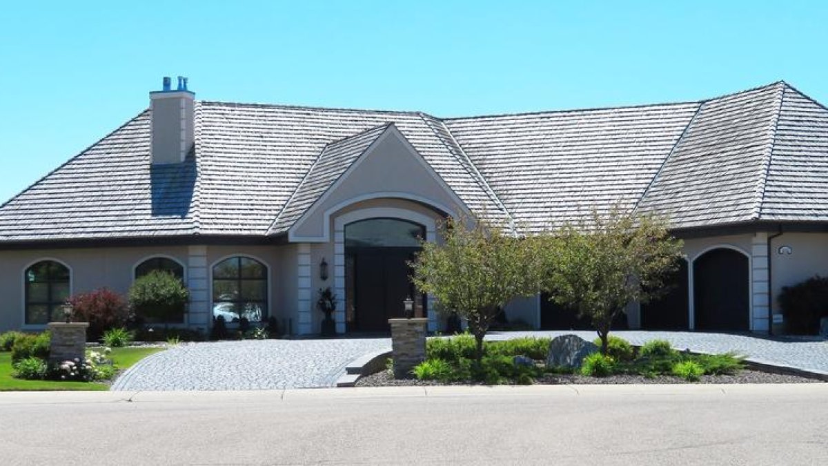 Les sancions de la UE frenen la compra de pisos de luxe de russos a Catalunya