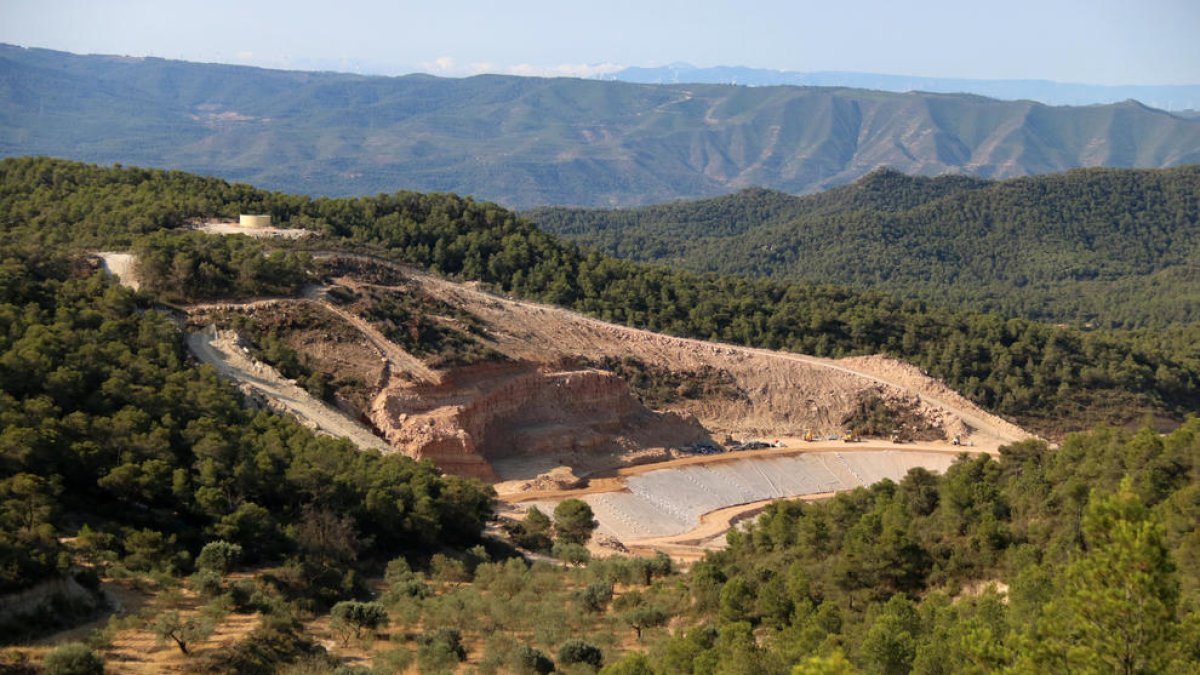 Anul·lada la llicència d'obres de l'abocador de Riba-roja, en marxa des de fa dos anys