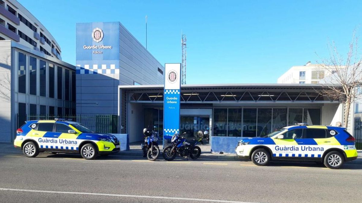 La Guàrdia Urbana de Tarargona estrena dos nous cotxes i dues motocicletes