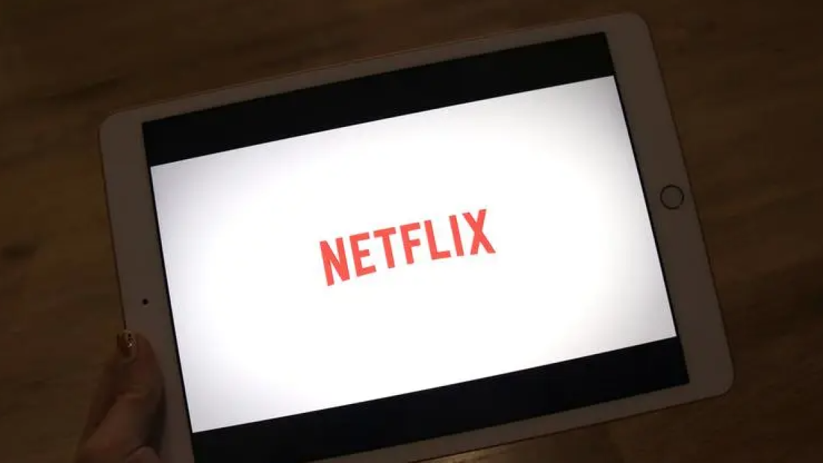 Netflix apuesta por el catalán y doblará o subtitulará películas y series de estreno cada año