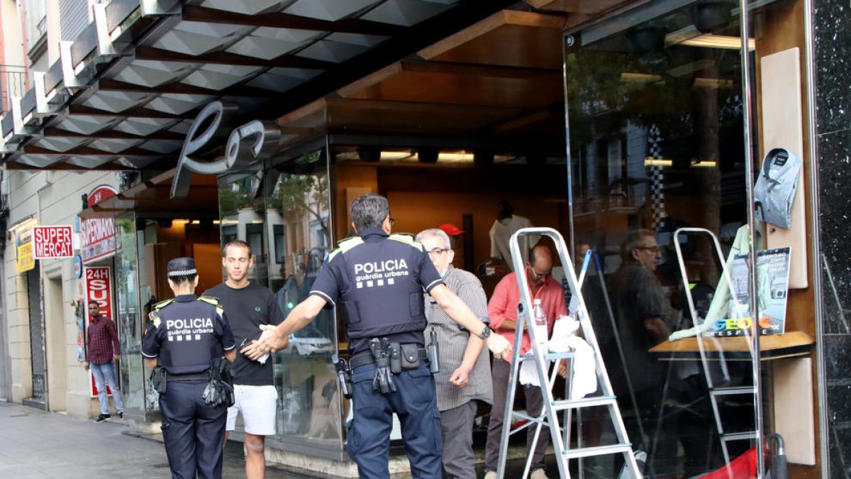 Barcelona: Mor un jove per ferides d'arma blanca en la segona nit de les festes de la Mercè