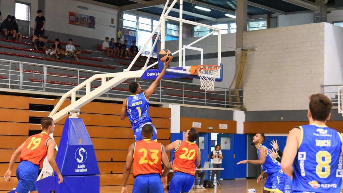 El CBT s'acomiada de la lliga catalana (68-76)
