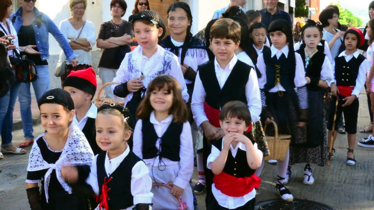 L'Ajuntament de Roda busca pagesets i pagesetes de totes les edats per a la Festa Major Petita