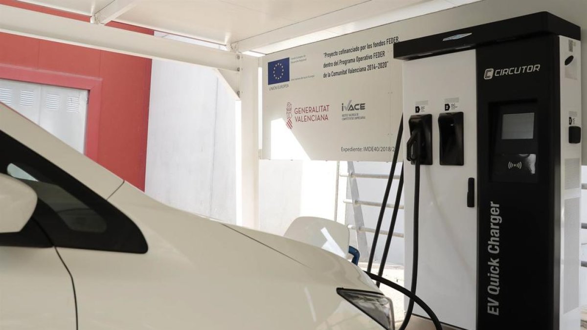 Cargar el coche en 20 minutos, clave en el futuro del vehículo eléctrico