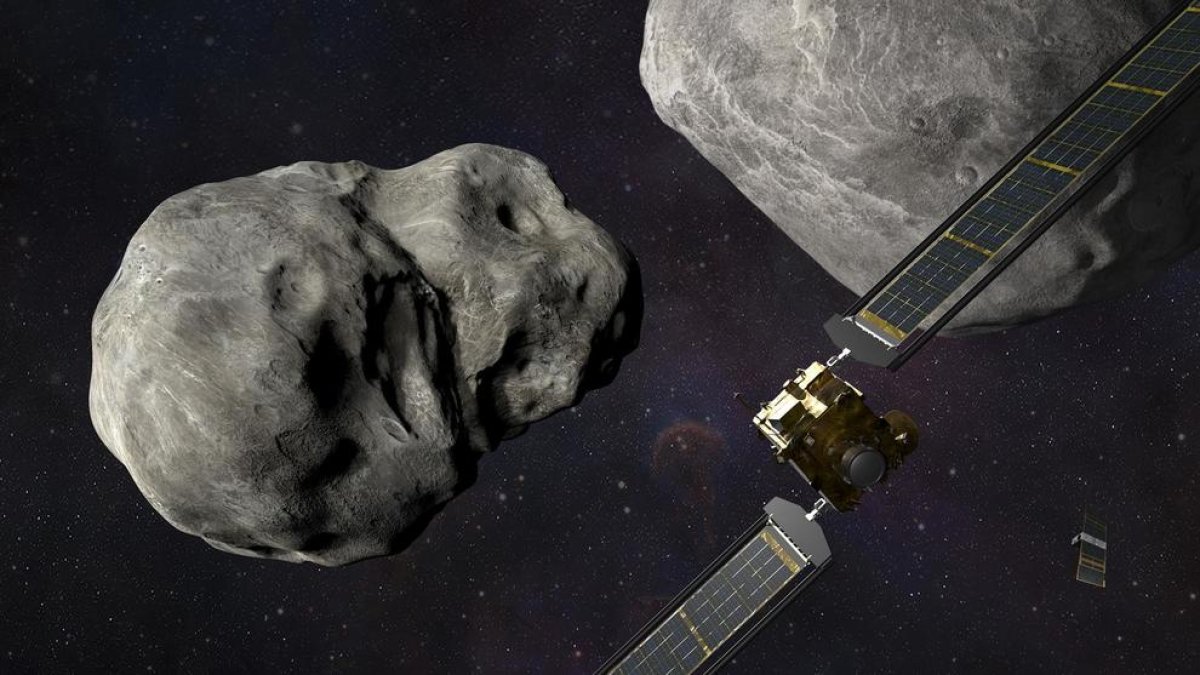 La NASA impacta una nave contra un asteroide para desviar su trayectoria