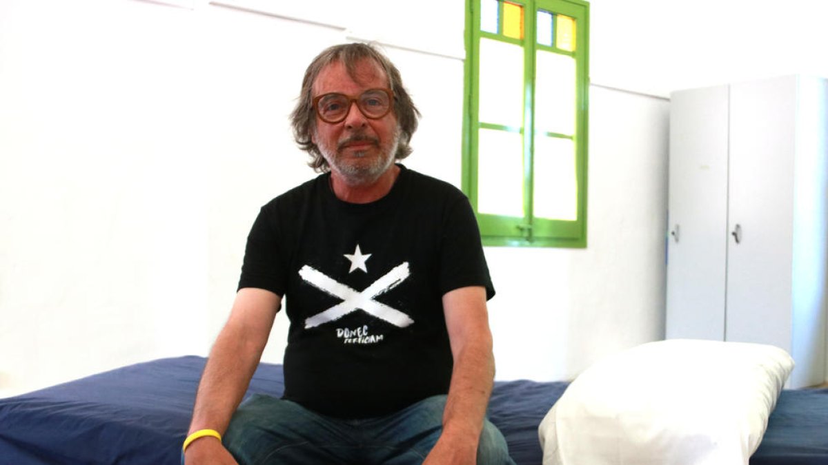 Un activista empieza una huelga de hambre en defensa del catalán en la escuela