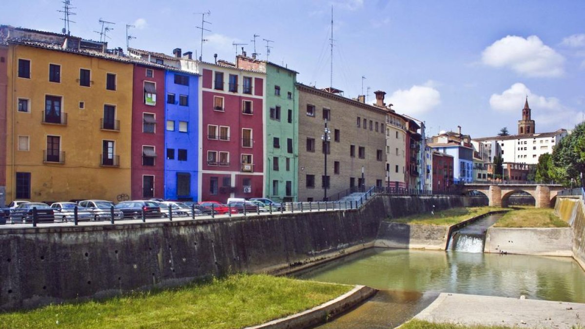 Condenado a 53 años de prisión un guardia civil por abusos a 11 niños en un colegio