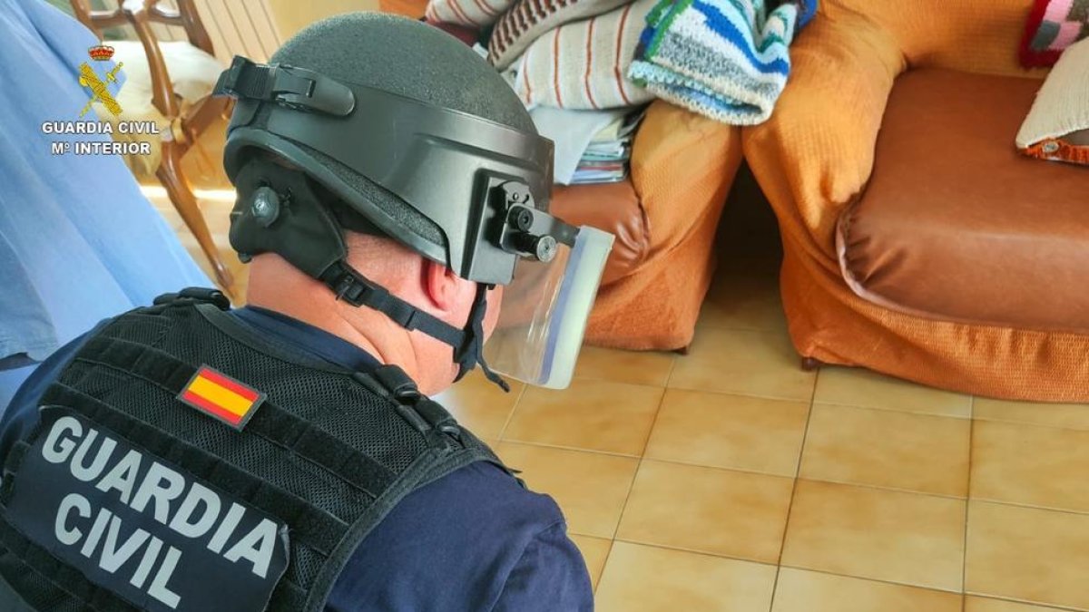 Destrueixen dues grandes procedents de la Guerra Civil a Gandesa