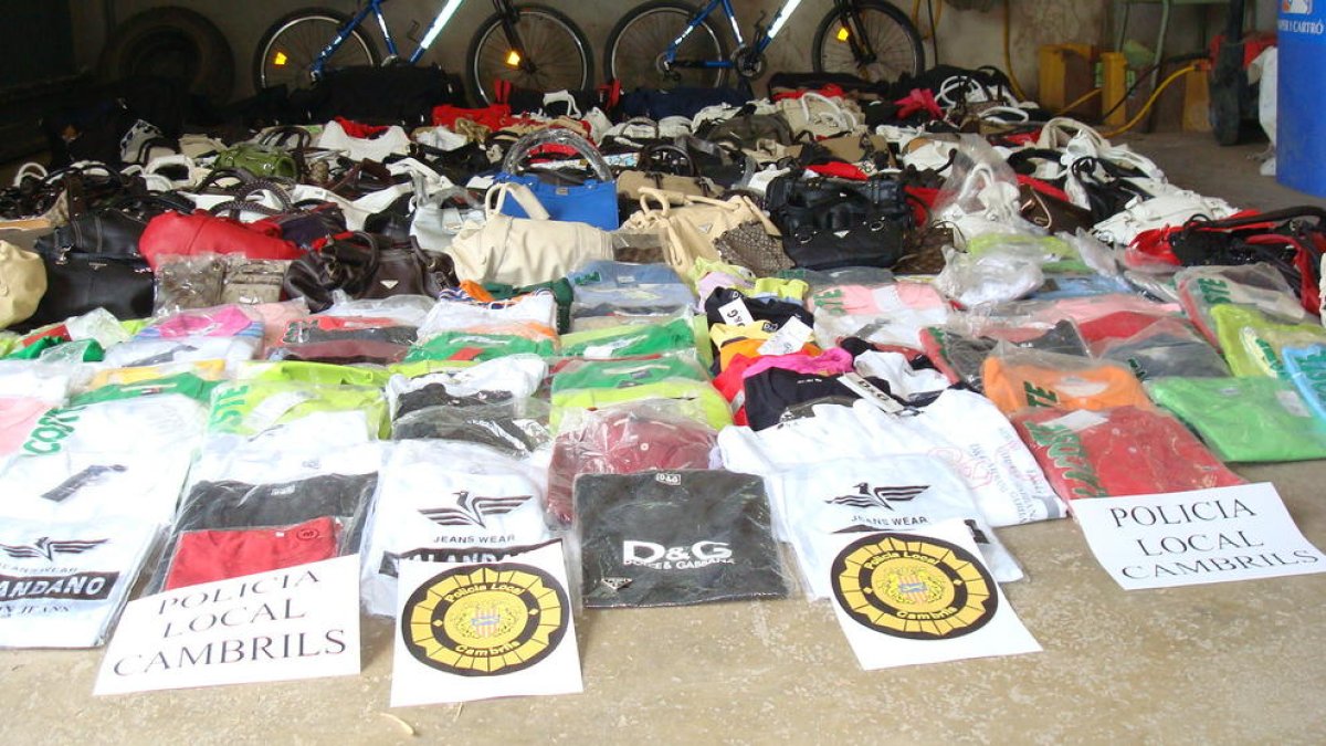 Cambrils comptarà amb Andema per frenar la venda ambulant de falsificacions