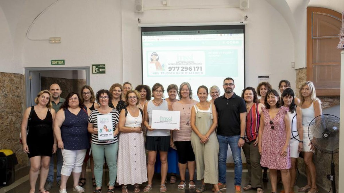 Els Serveis Socials de Tarragona posen marxa un nou telèfon per facilitar les gestions