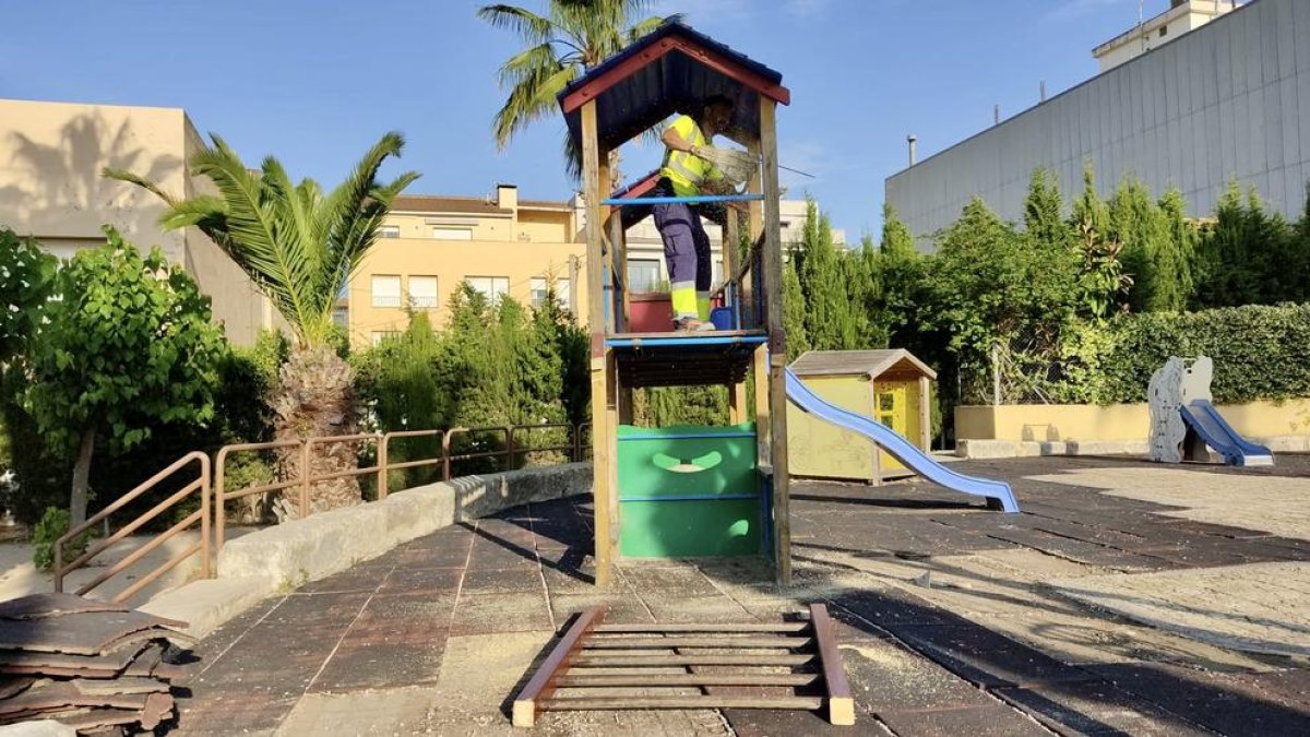 Roda inicia la reforma integral del parque infantil de la Era del Gassó