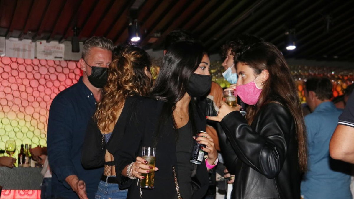 El Departament d'Empresa i Treball obre una nova línia d'ajuts directes per a l'oci nocturn