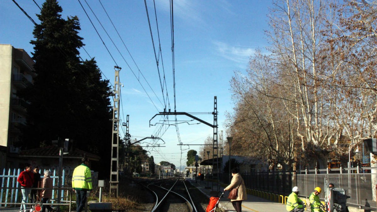 Satisfacción entre las plataformas de apoyo al transporte público por los cambios hechos al tranvía