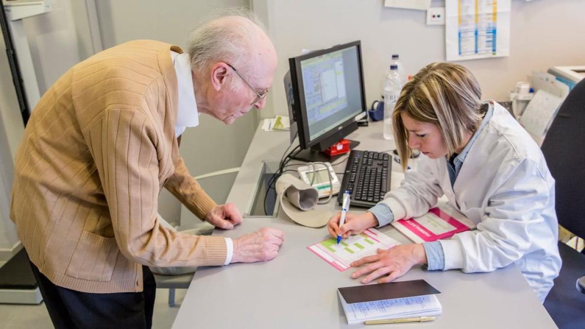 Las enfermeras de Tarragona han prescrito más de 27.000 recetas en un año