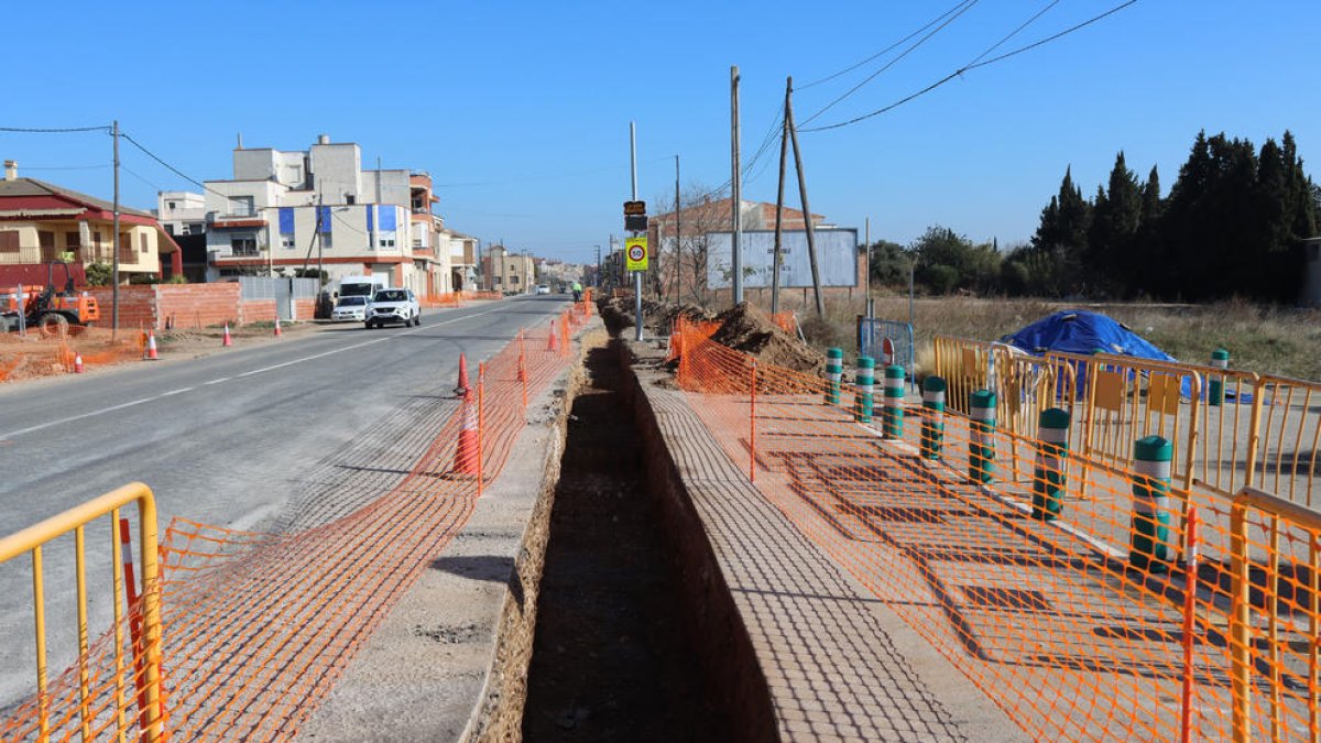 Comença la segona fase de les obres per transformar en avinguda l'antiga travessera de l'N-340 de l'Aldea